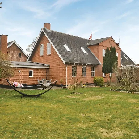Four-bedroom Holiday In Kibak Prázdninový dům *